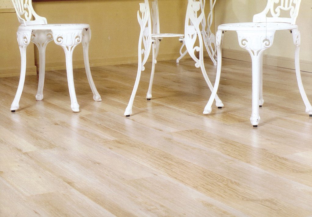 “甲醛門”再現(xiàn)是地板業(yè)困局還是存轉(zhuǎn)機？